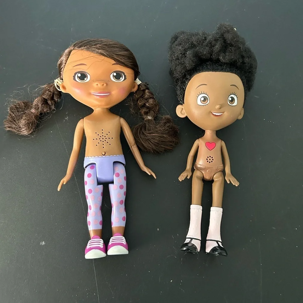 Disney Jr. Doc McStuffins talking Toy Hospital Doc Doll & ADA Twist Lab Doll 10”